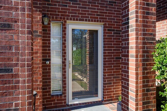 Building Photo - 3122 Glencullen Ln