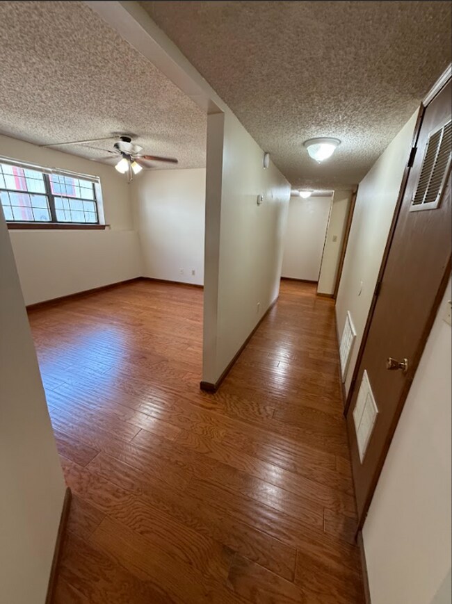 Building Photo - Now Leasing: Spacious 2-Bedroom, 1.5 or 2-Bath Units in a Prime Location!