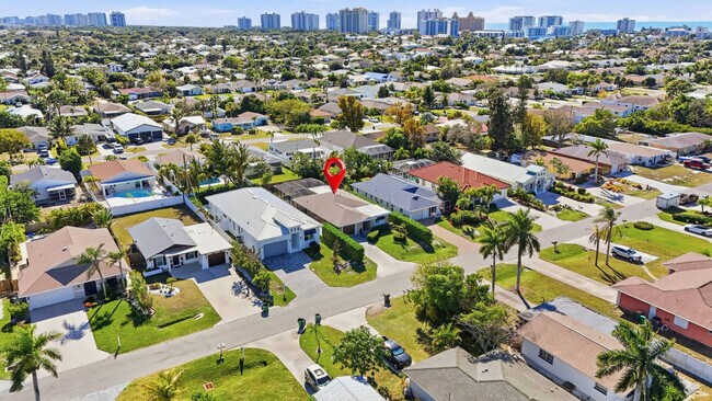 Building Photo - 660 100th Ave N