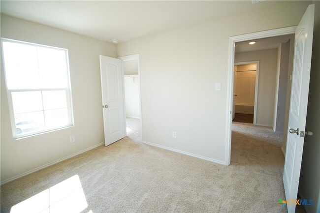 Building Photo - 472 Desert Willow