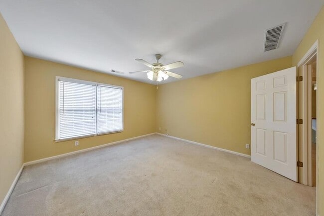 Building Photo - 5321 Edgerton Dr
