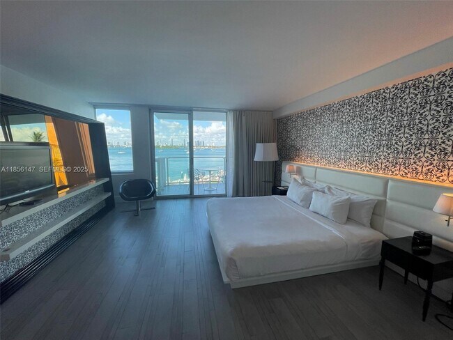 Building Photo - 1100 West Ave