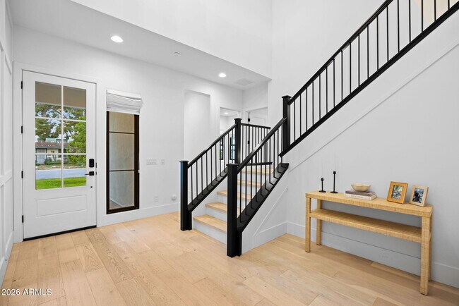 Building Photo - 4145 N 42nd Pl