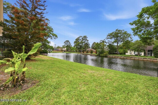 Building Photo - 3667 Cattail Dr S