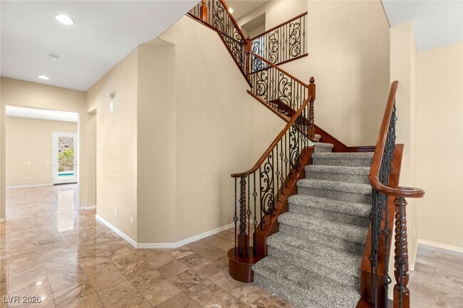 Building Photo - 17 Morninglow Pass