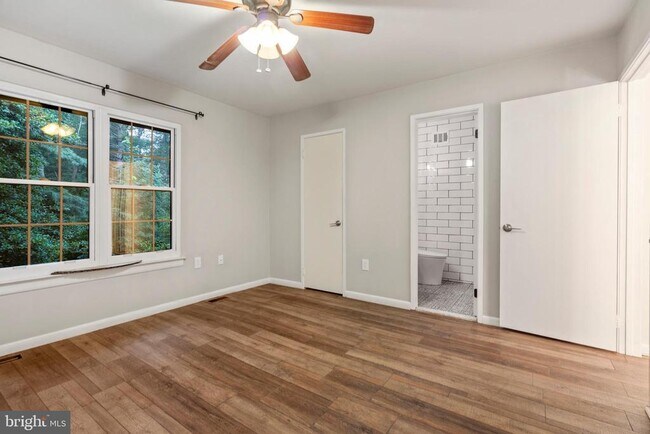 Building Photo - 11330 Headlands Ct