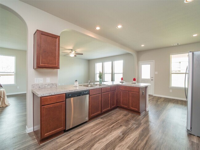 Building Photo - 3542 Vivaldi Dr