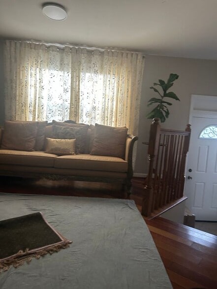 Building Photo - 3565 Eagle Ridge Dr