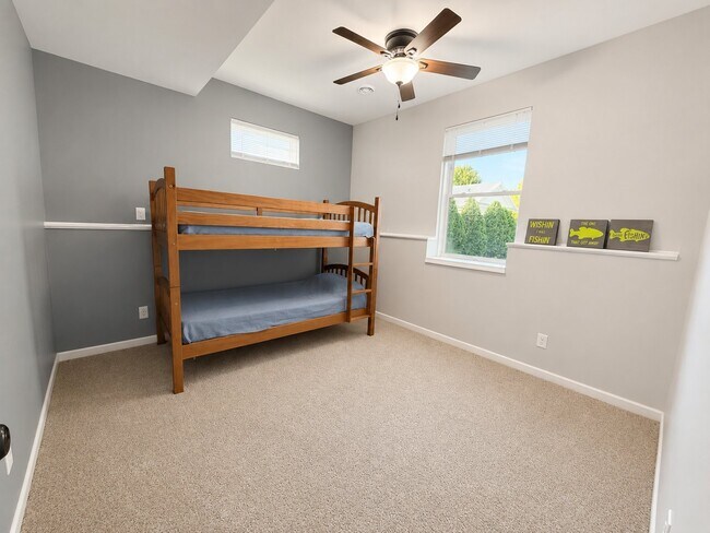 Building Photo - 118 Willow Point Dr