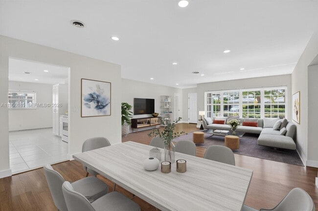 Building Photo - 1345 SW 9th Ave