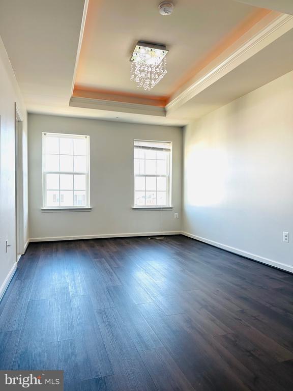 Building Photo - 9448 Adelaide Ln