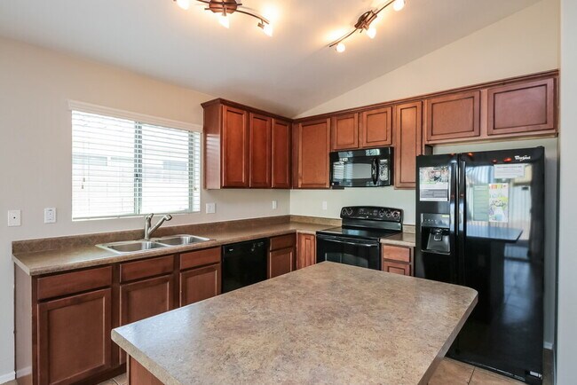 Building Photo - 1674 W Corriente Dr