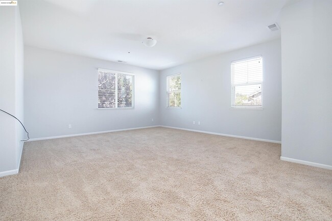 Building Photo - 2765 St Andrews Dr