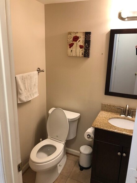 Half Bath - 8549 Bells Ridge Ter