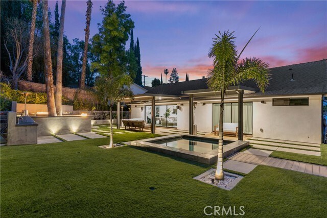 Building Photo - 7127 Forest Hills Rd