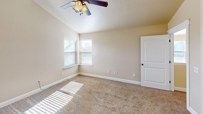 Building Photo - 3529 Autumn Colors Dr