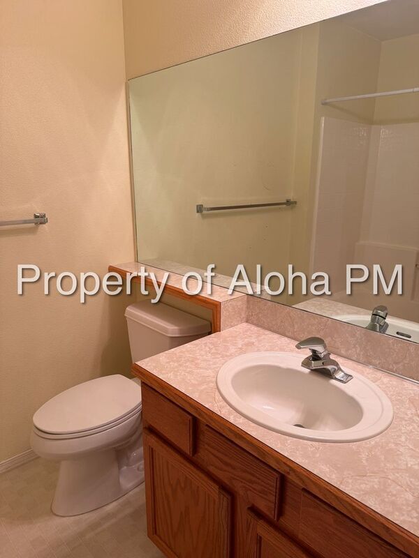 Building Photo - 3048 W Kendrick St