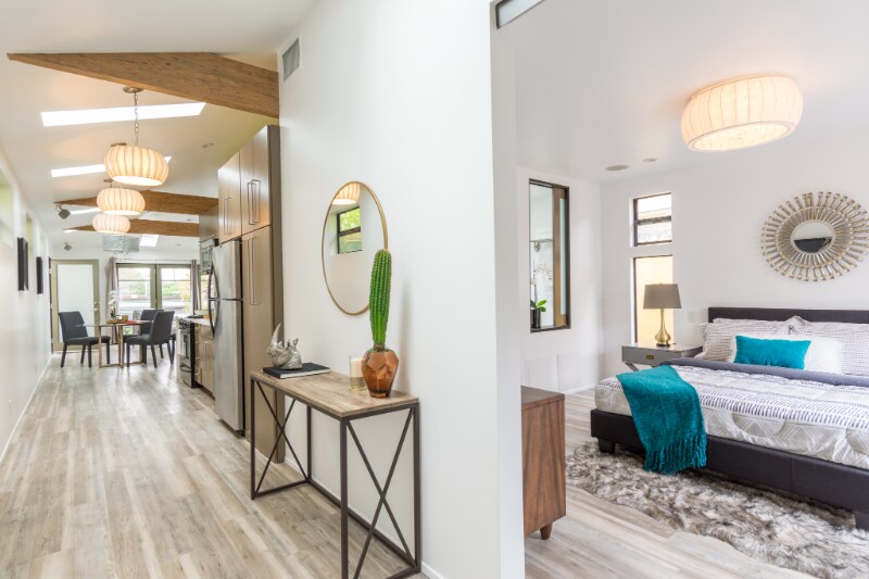 Building Photo - 13263 Venice Blvd.