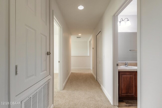 Building Photo - 115 Mulberry Branch Ct