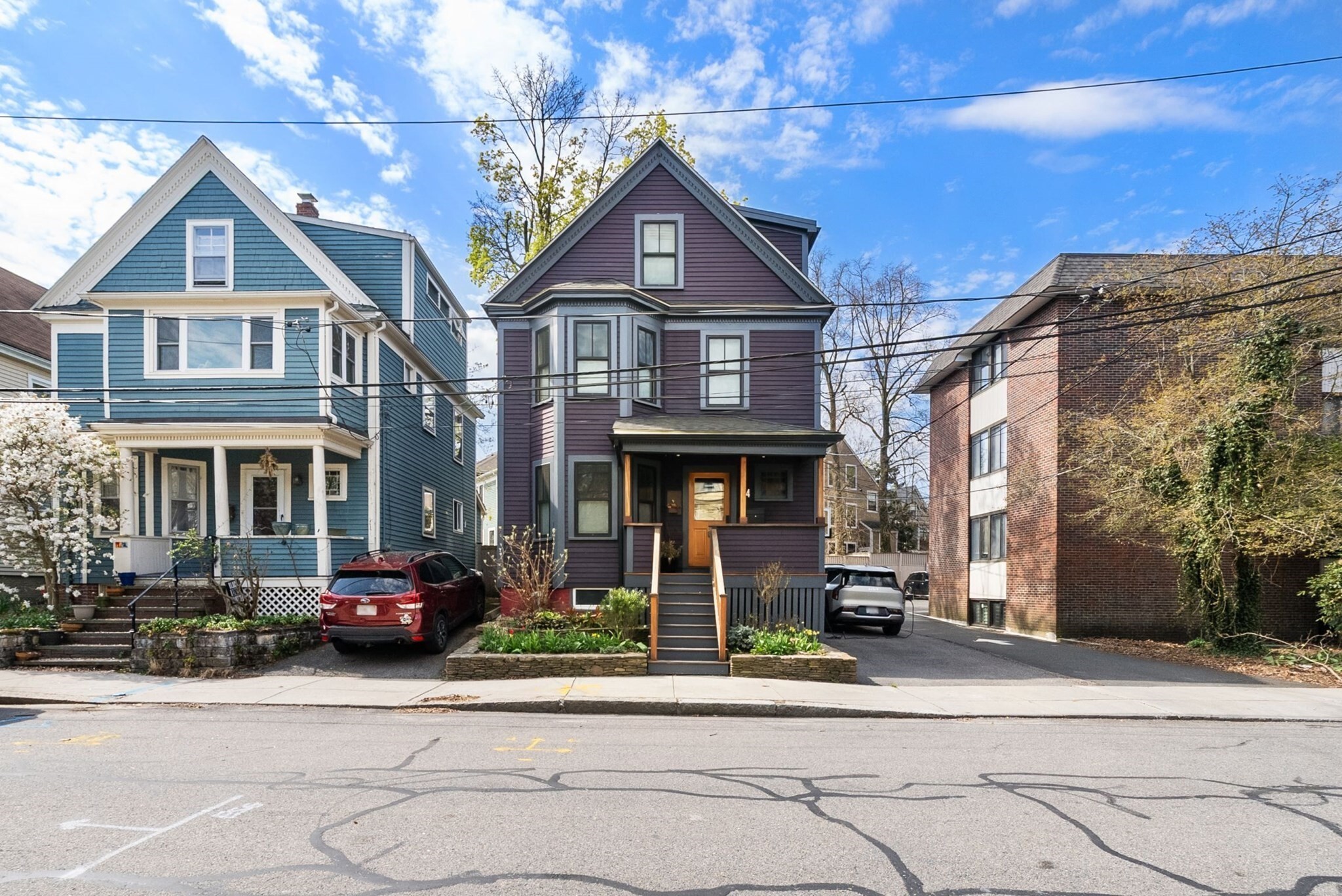Building Photo - 14 Hubbard Ave