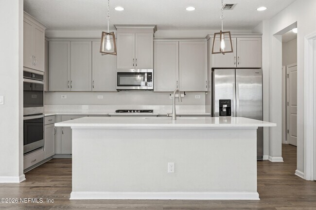 Building Photo - 321 Beale Ave