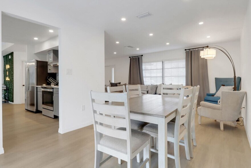 Building Photo - 1514 Forest Lakes Blvd