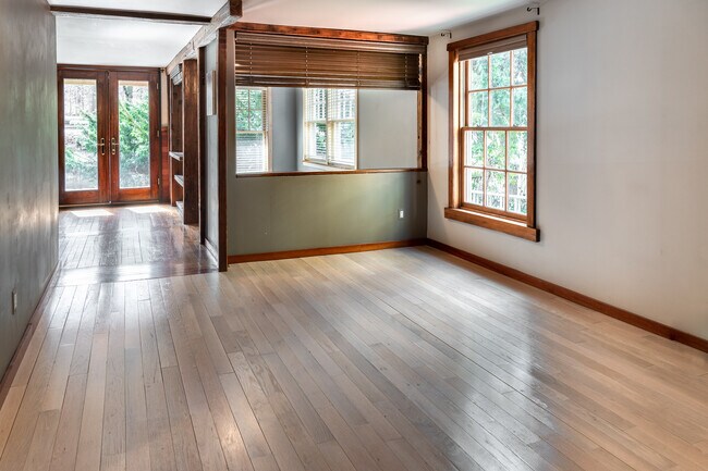 Building Photo - 235 Piermont Ave