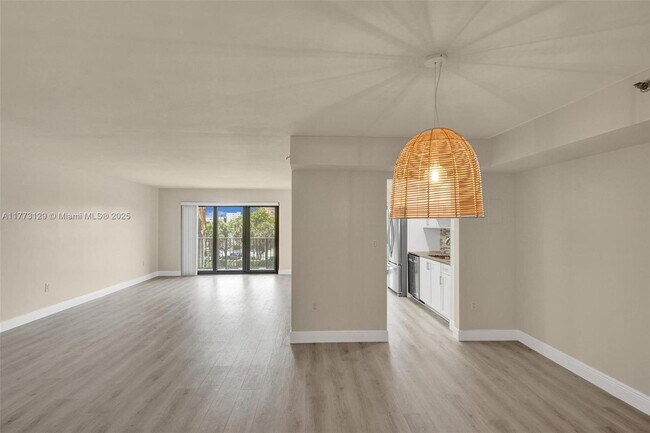 Building Photo - 1201 S Ocean Dr