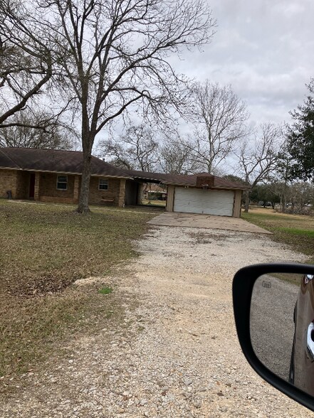 Building Photo - 344 That Way