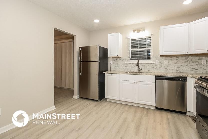 Building Photo - 4349 Parkview Dr