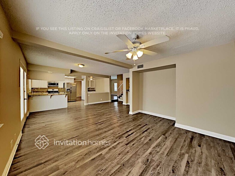 Building Photo - 1808 Nuevo Rd