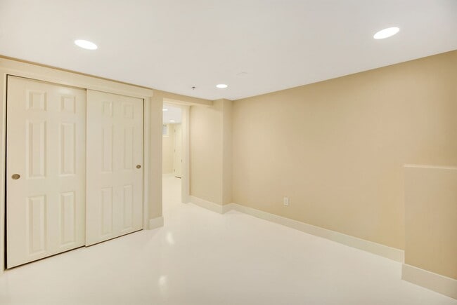 Building Photo - 4709 Stone Way N