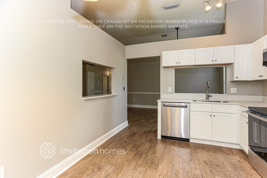 Building Photo - 8763 Hammond Forest Dr