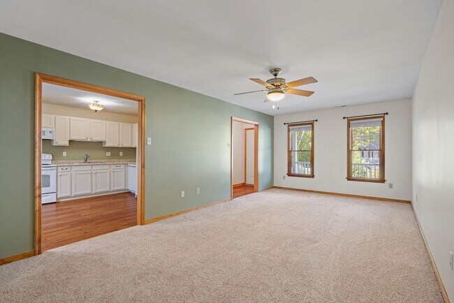 Building Photo - 8811 S Boones Trail Rd