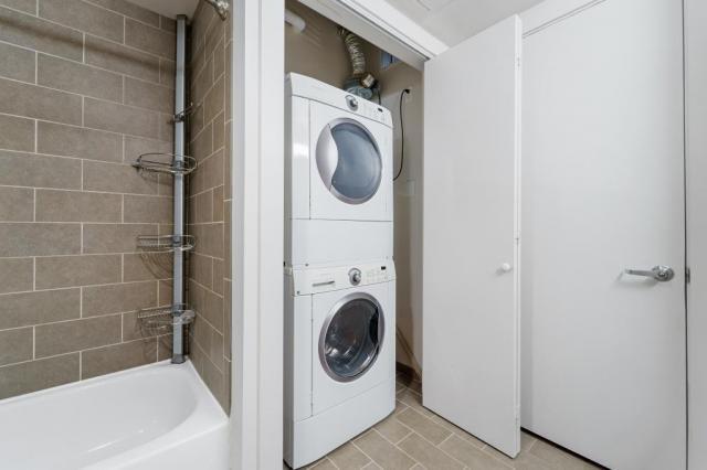 Building Photo - 1 bedroom in Seattle WA 98121
