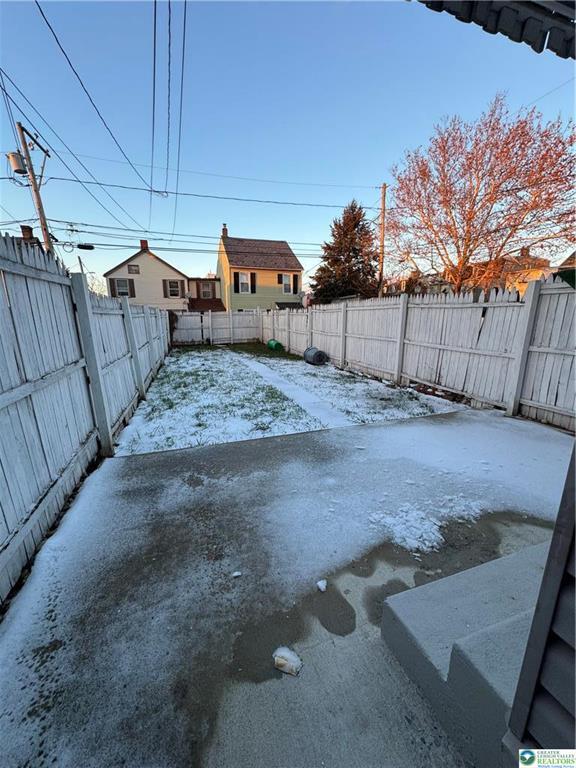 Building Photo - 915 West