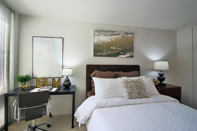 Building Photo - 1120 N Dearborn St