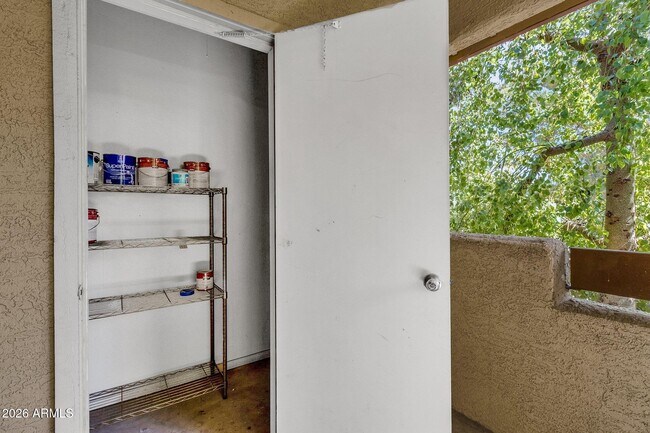 Building Photo - 7008 E Gold Dust Ave