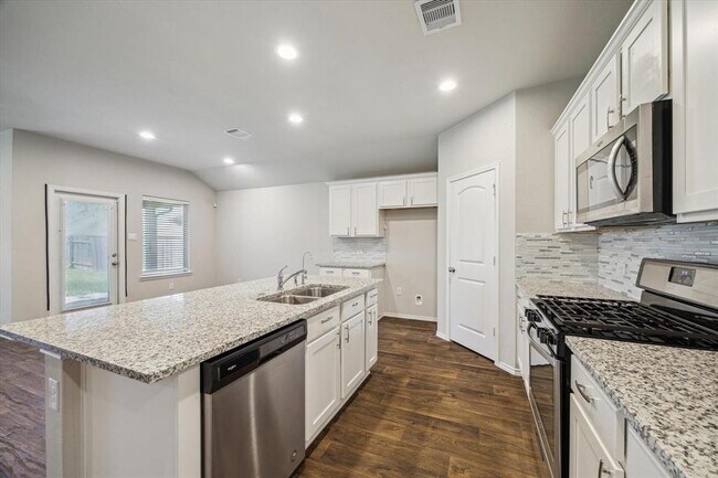 Building Photo - 12303 Trumpetfish Dr