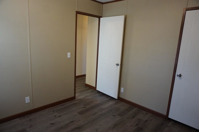 Building Photo - 12180 Co Rd 91
