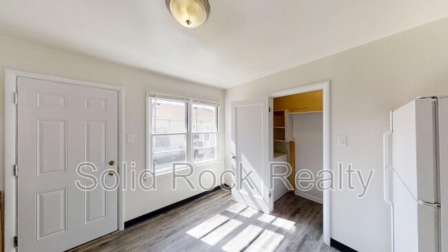 Building Photo - 1212 Janes Ln