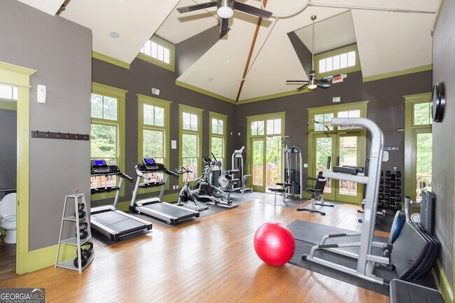 Building Photo - 1195 Milton Terrace SE