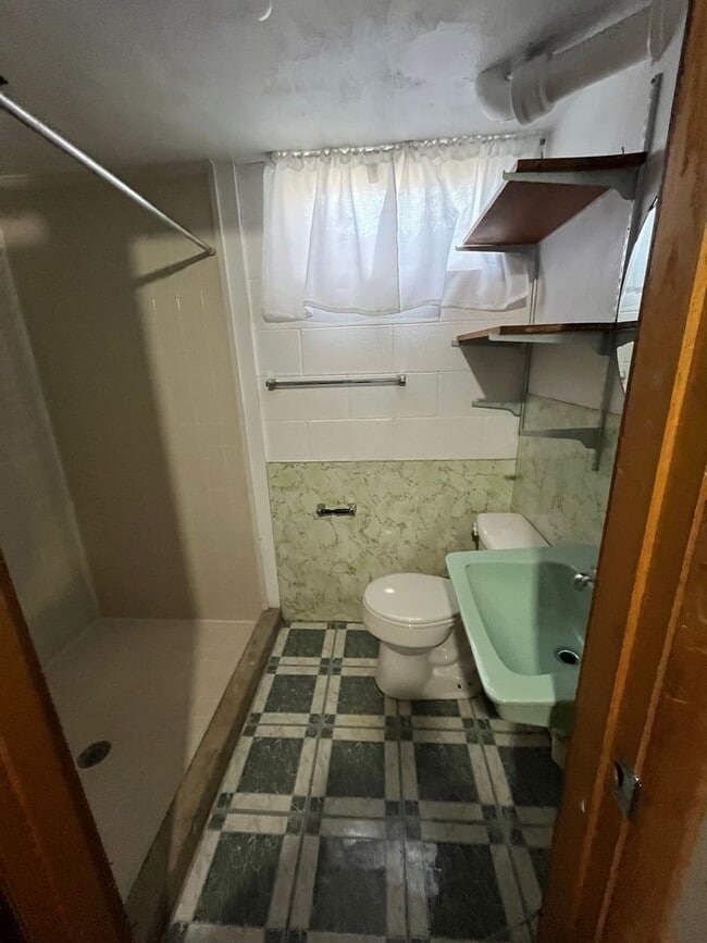 Building Photo - Holiday Home - Coming Soon