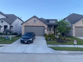Building Photo - 3954 Oak Crk Cir