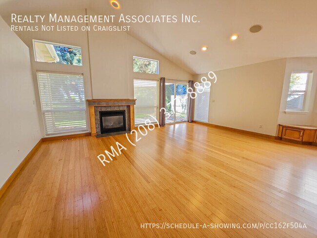 Building Photo - Beautiful and Spacious 2 Bedroom, 2 Bathro...