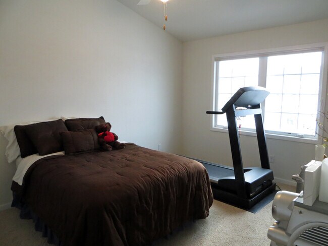 Guest Bedroom - 2789 NW 155th St