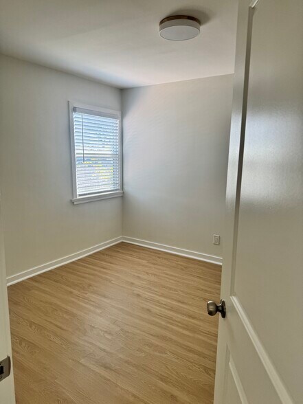 Building Photo - 4637 Marine Ave