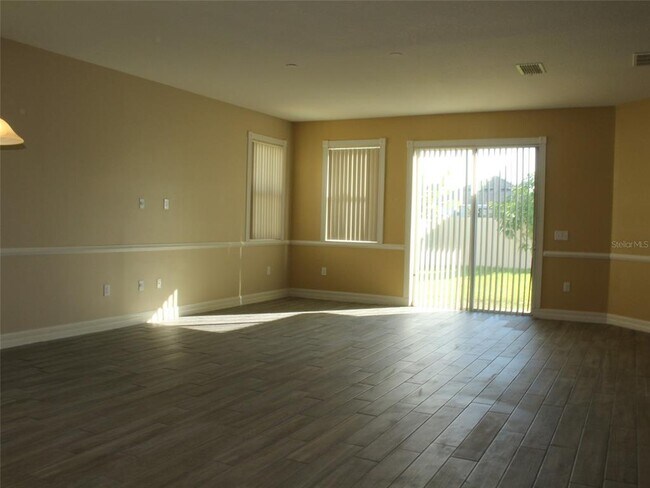 Building Photo - 12067 Sumter Dr