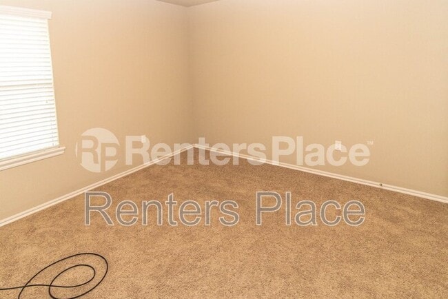 Building Photo - 10708 SW 30th St