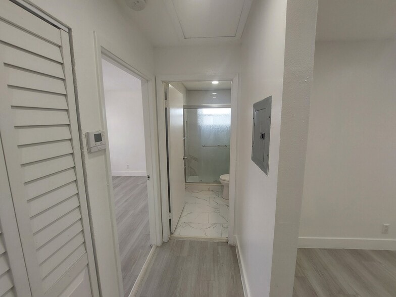 Building Photo - 2319 Johnson St